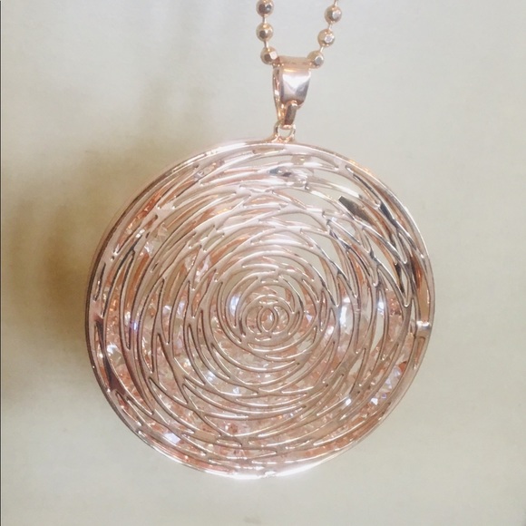 Statement necklace - rose gold swirl with crystals - Picture 4 of 9